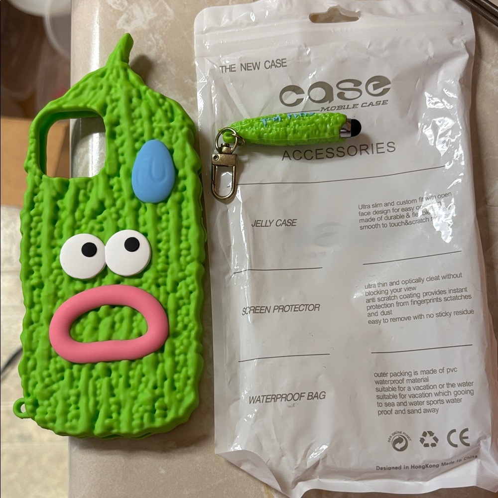 Green Monster Design Phone Case with Keychain